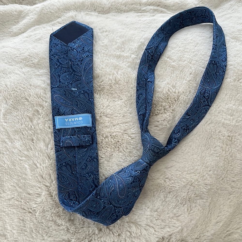 Mens Countess Mara Tie with blue paisley